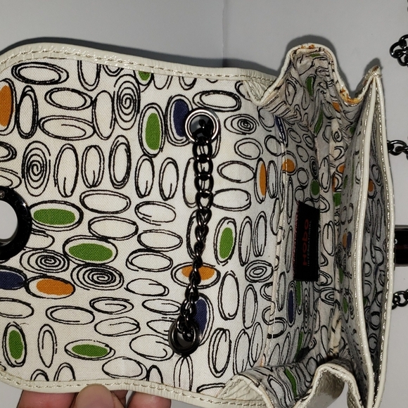 HOBO- Cream Pleather Small Crossbody Bag, Stadium Size, 5 x 4 - Picture 4 of 7